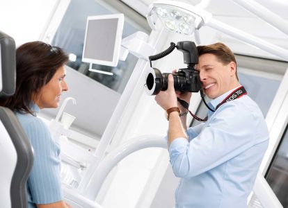 Ästhetische Zahnbehandlungen: Bleaching, Veneers und Invisalign im Zahnzentrum Dr. Parusel & Kollegen Ästhetische Zahnmedizin in Salzgitter – Bleaching, Veneers und Keramikversorgungen im Zahnzentrum Dr. Parusel & Kollegen